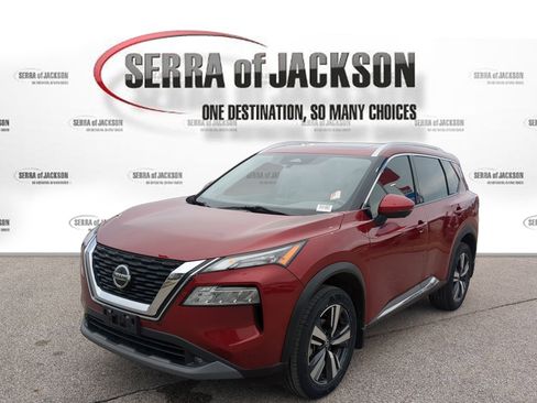 Used 2021 Nissan Rogue SL w/ Premium Package image 4