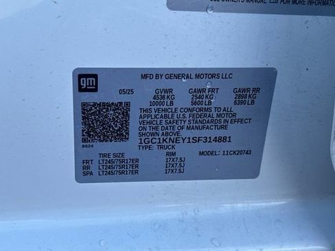 Used 2025 Chevrolet Silverado 2500 LT w/ Convenience Package image 56