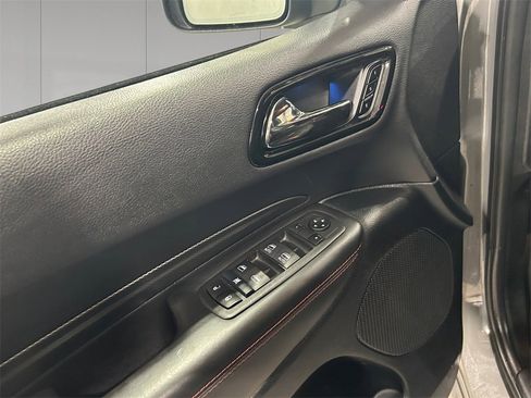 Used 2024 Dodge Durango GT image 11