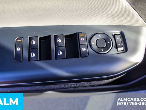 Used 2025 Kia K4 LXS image 38