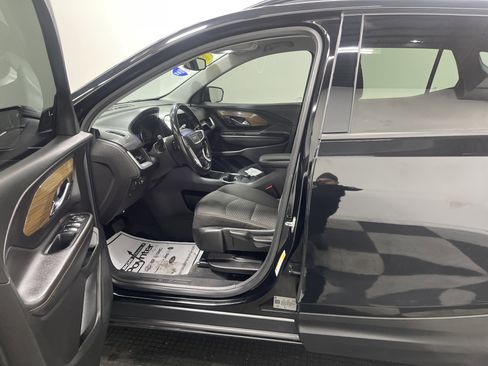 Used 2020 GMC Terrain SLE w/ Elevation Edition image 9