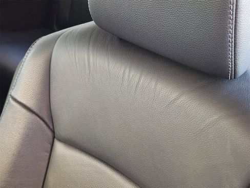 Certified 2022 Honda Pilot Touring image 14