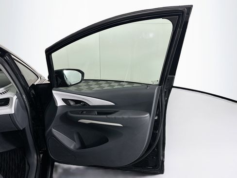 Used 2019 Chevrolet Bolt LT image 29