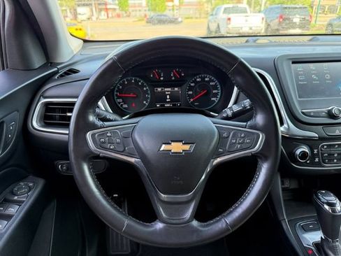 Used 2018 Chevrolet Equinox LT image 30