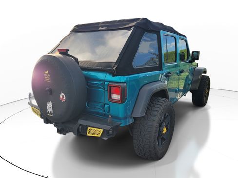 Used 2024 Jeep Wrangler Unlimited Sport AWD/4WD image 4