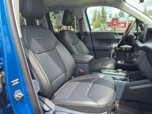 New 2025 Ford Maverick Lobo image 55