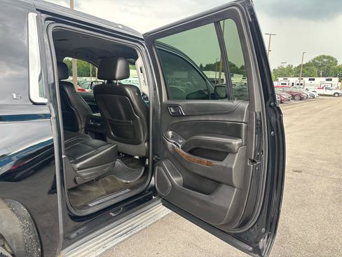 Used 2015 Chevrolet Suburban LT AWD/4WD image 11