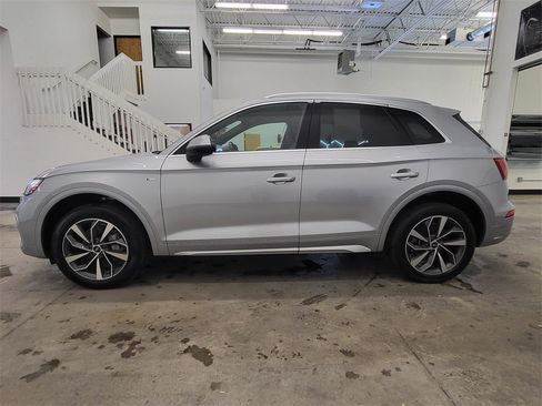 Used 2022 Audi Q5 2.0T Premium Plus w/ Premium Plus Package image 7