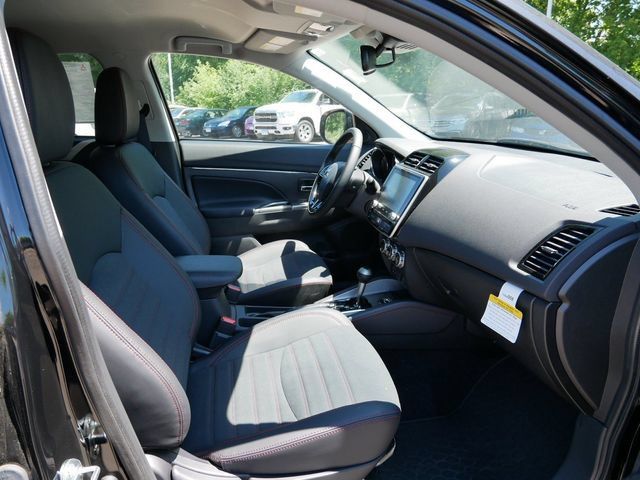 Used 2025 Mitsubishi Outlander Sport SE AWD/4WD image 8