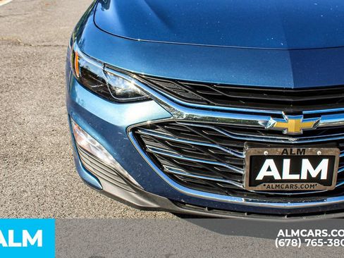 Used 2025 Chevrolet Malibu LT FWD image 11