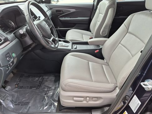 Used 2023 Honda Passport EX-L image 11