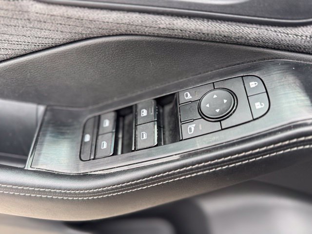 Used 2023 Nissan Rogue SV AWD/4WD image 9