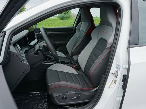 New 2025 Volkswagen GTI SE image 7