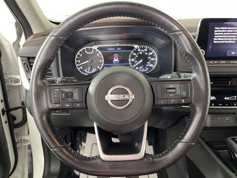 Used 2023 Nissan Rogue SV w/ SV Premium Package image 20