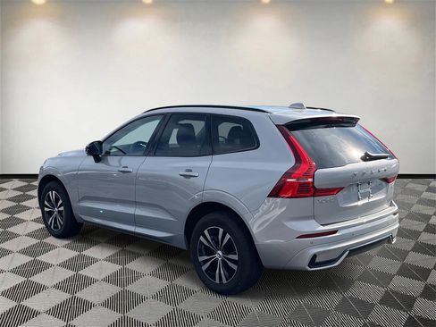 Used 2025 Volvo XC60 B5 Core w/ Climate Package image 5