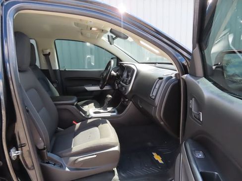 Used 2021 Chevrolet Colorado LT w/ Redline Special Edition AWD/4WD image 26