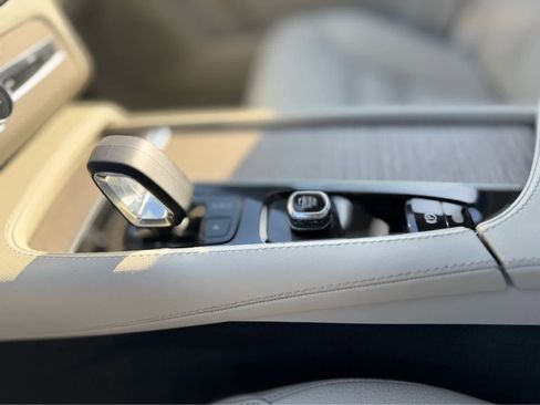 Used 2023 Volvo XC90 T8 Plus w/ Protection Package Premier image 17