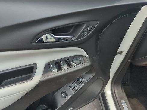 Used 2019 Chevrolet Equinox Premier FWD image 19