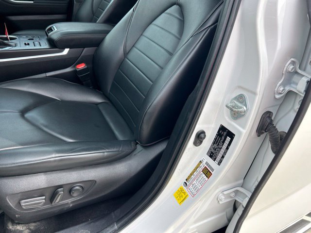 Used 2023 Toyota Highlander XLE AWD/4WD image 15