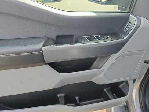 Used 2024 Ford F250 XLT image 11