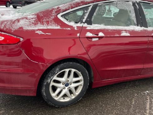 Used 2016 Ford Fusion SE w/ Equipment Group 202A FWD image 8