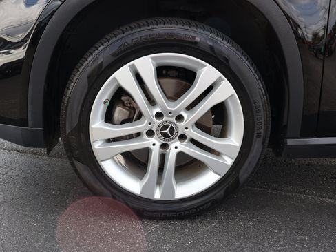 Used 2020 Mercedes-Benz GLA 250 4MATIC image 9