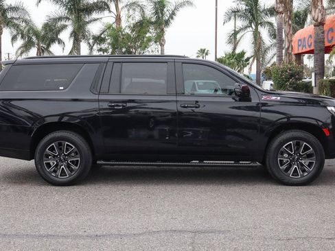 Used 2022 Chevrolet Suburban Z71 w/ Luxury Package image 10