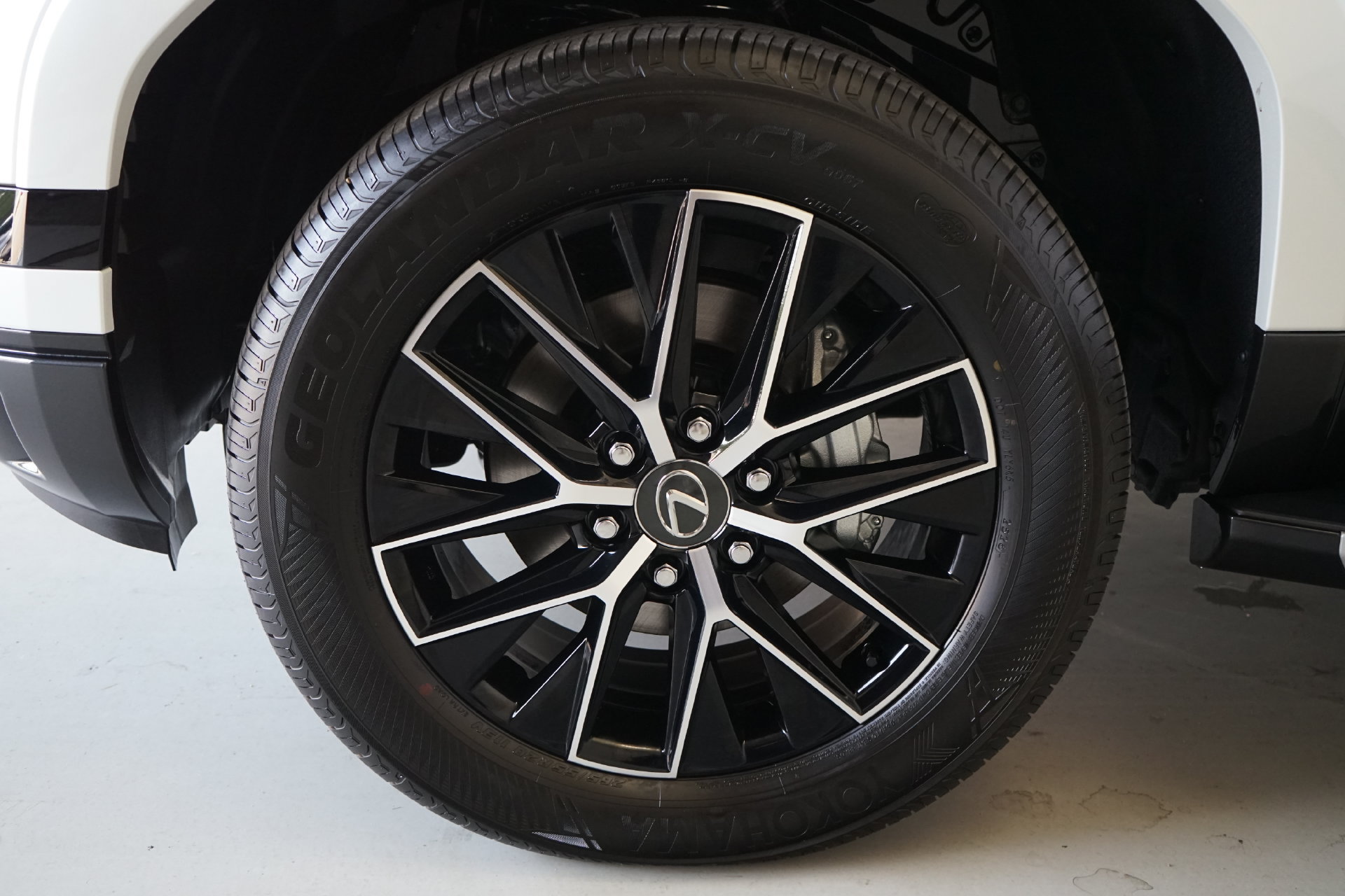 Used 2026 Lexus GX 550 AWD/4WD image 32