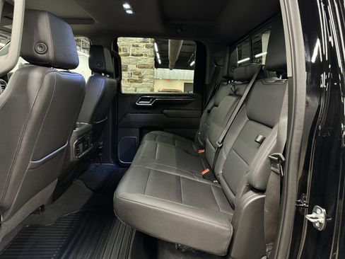 Used 2024 Chevrolet Silverado 3500 LTZ w/ LTZ Convenience Package image 25