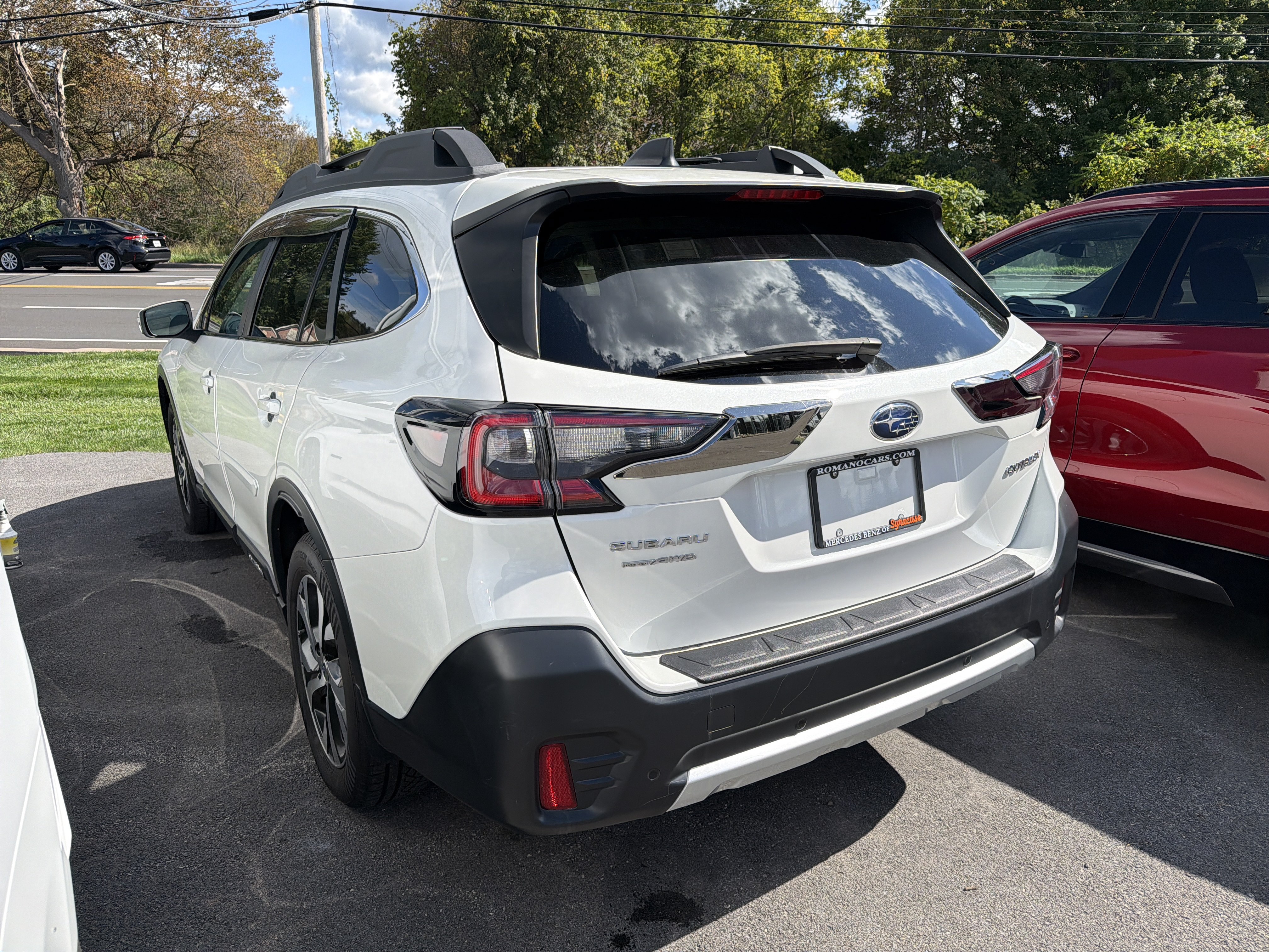 Used 2021 Subaru Outback Limited AWD/4WD image 5