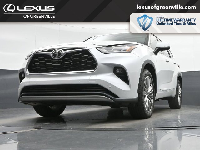 Used 2022 Toyota Highlander Platinum FWD image 12