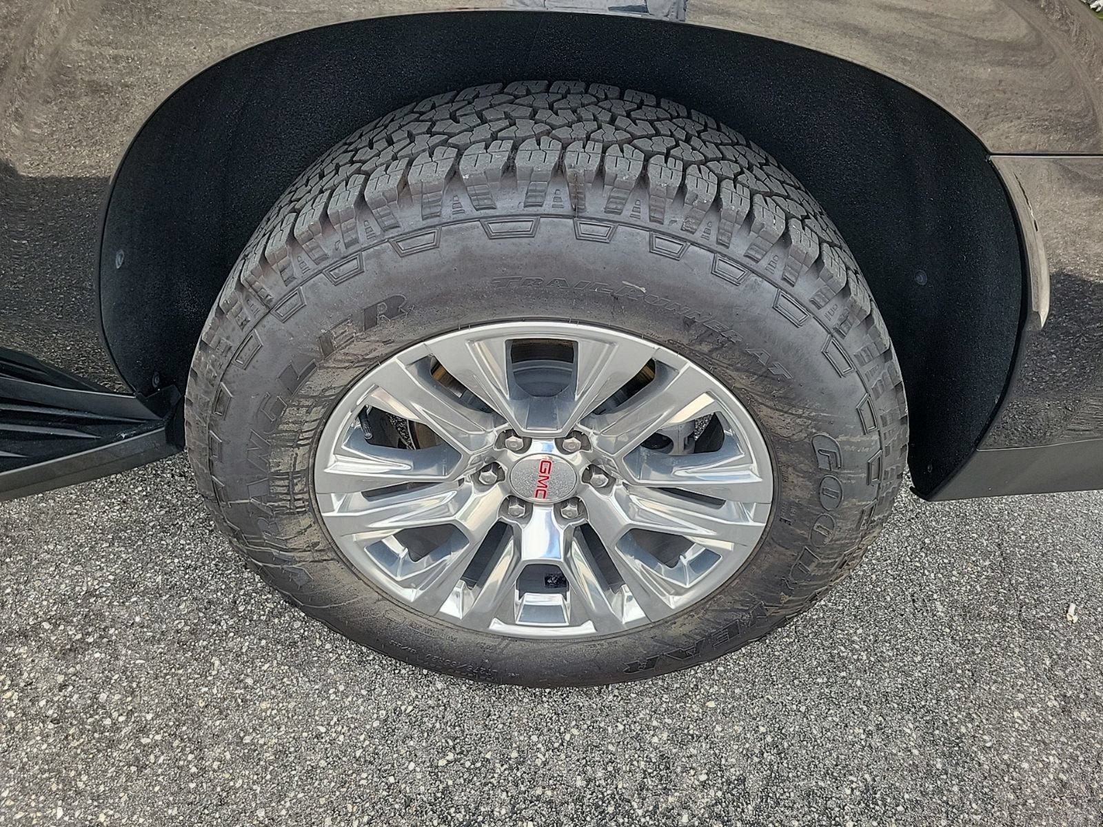Certified 2023 GMC Yukon XL Denali RWD image 11