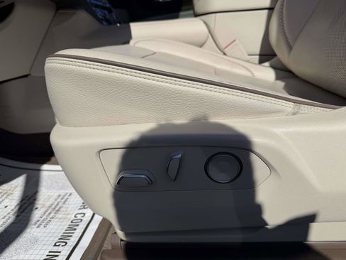 Certified 2021 GMC Yukon XL Denali w/ Denali Premium Package image 17