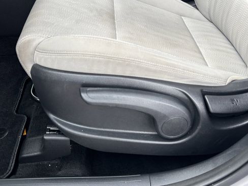 Used 2020 Kia Sportage LX image 14