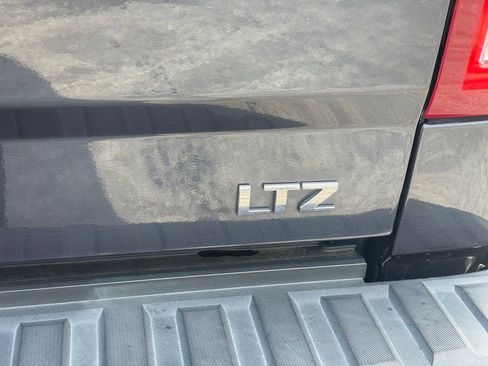 Used 2018 Chevrolet Silverado 1500 LTZ Z71 w/ Centennial Edition image 31