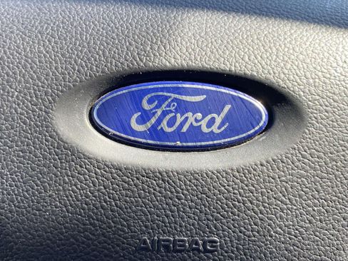 Used 2018 Ford Explorer XLT w/ Equipment Group 202A image 27