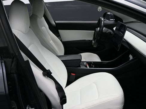 Used 2018 Tesla Model 3 Long Range image 35