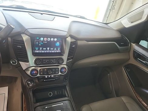 Used 2019 Chevrolet Tahoe Premier AWD/4WD image 8