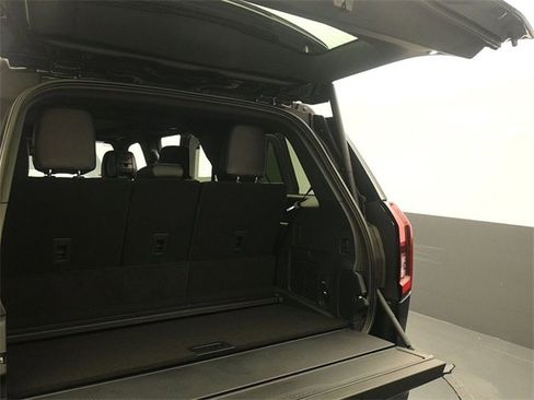 New 2026 Ford Expedition Platinum image 18