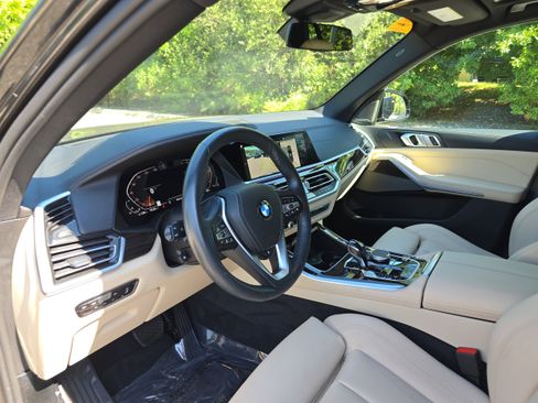 Used 2021 BMW X5 xDrive40i w/ Premium Package AWD/4WD image 22