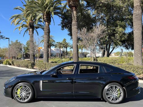 Used 2019 Porsche Panamera Turbo S Executive image 22