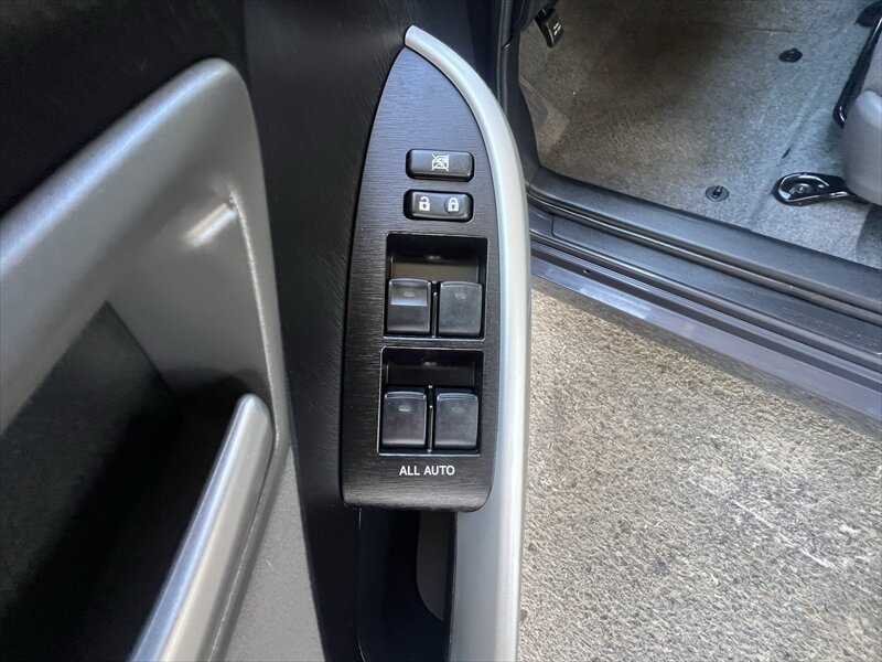 Used 2015 Toyota Prius Two FWD image 18