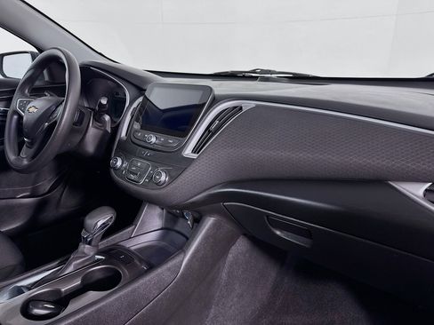 Used 2021 Chevrolet Malibu LS image 29