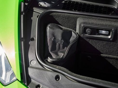 Used 2019 Lamborghini Huracan Performante image 19