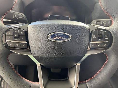 Used 2025 Ford Explorer ST-Line w/ Premium Package image 13