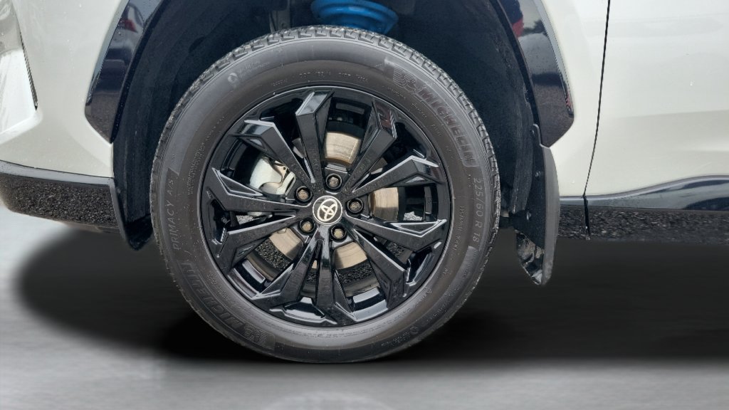 Certified 2024 Toyota RAV4 XSE AWD/4WD image 25