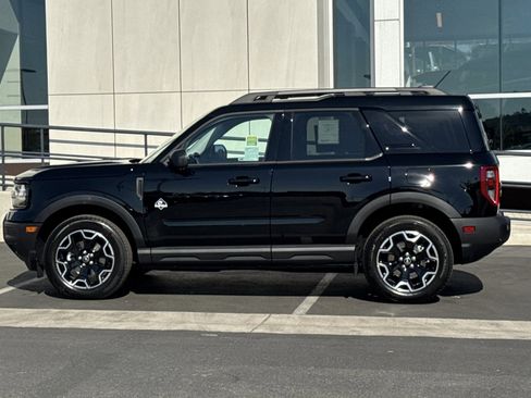 New 2025 Ford Bronco Sport Outer Banks w/ Outer Banks Tech Package+ image 6