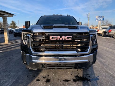 Used 2024 GMC Sierra 2500 Pro w/ Snow Plow Prep/Camper Package image 9