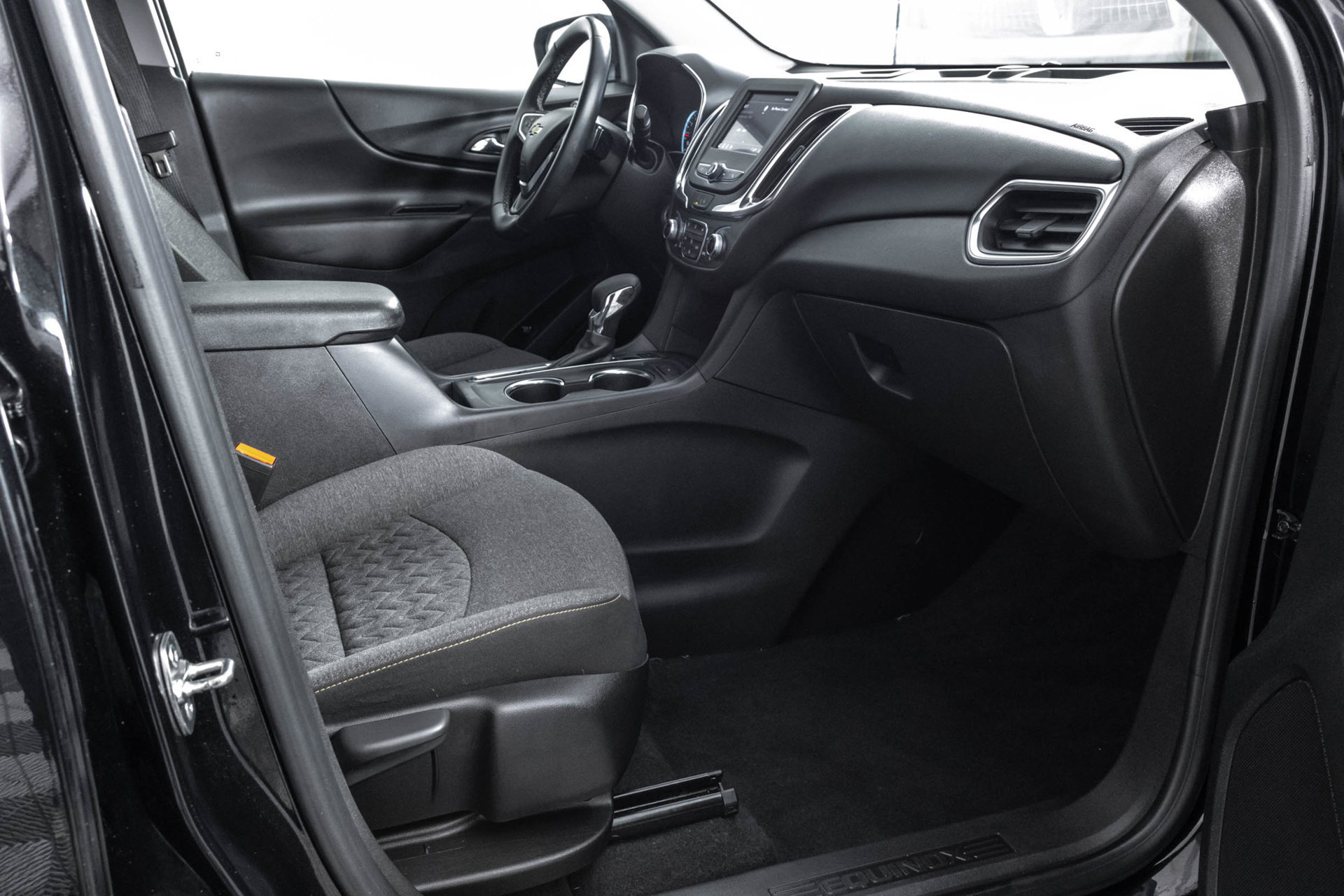 Used 2024 Chevrolet Equinox LT AWD/4WD image 41