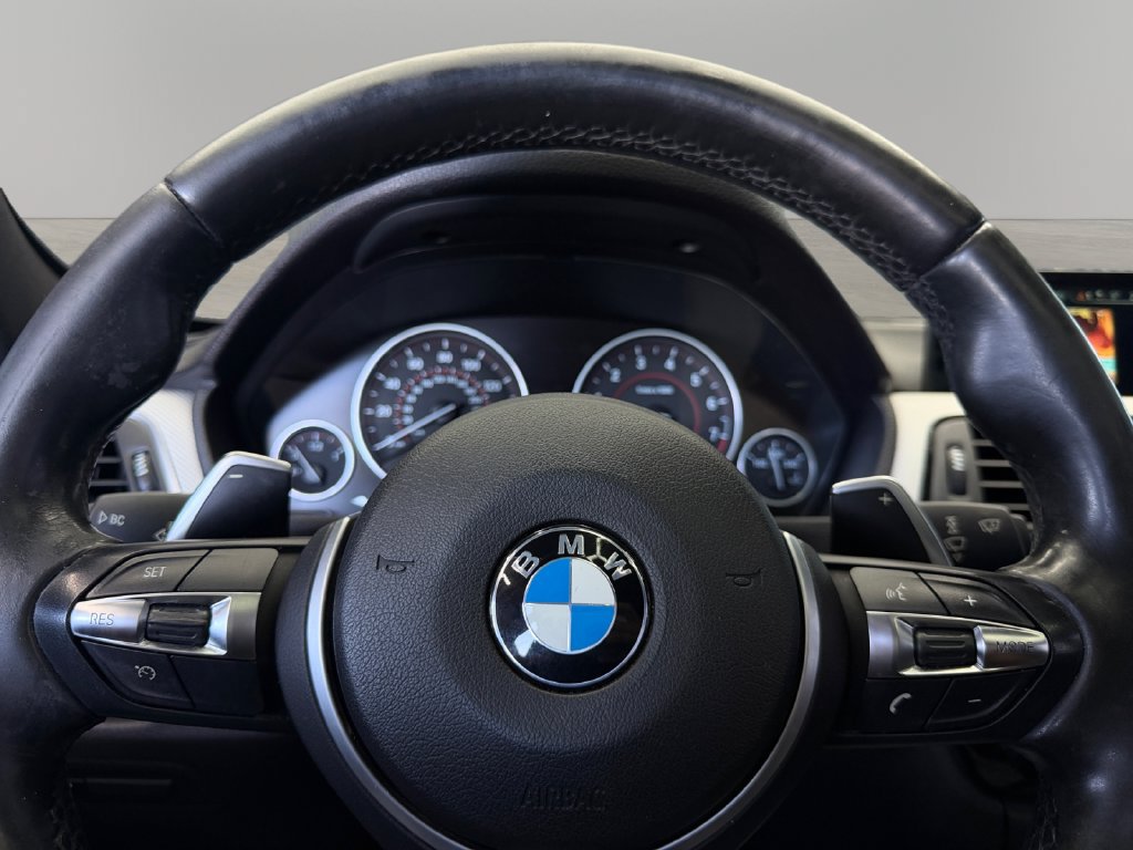 Used 2017 BMW 340i Sedan RWD image 19